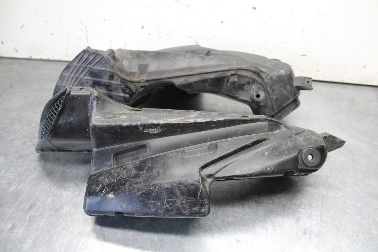 06-07 SUZUKI GSXR 600 RIGHT LEFT AIR INTAKE DUCTS BB243