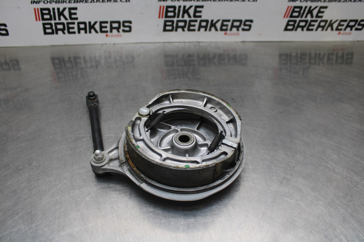 15 SUZUKI BOULEVARD C50 REAR DRUM BRAKE  BB775