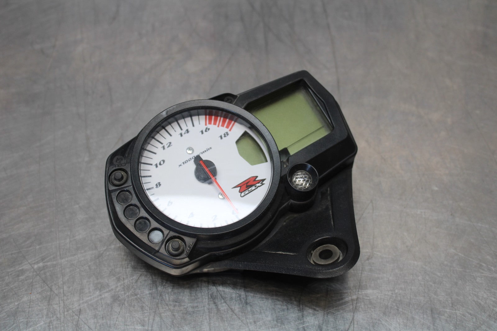 06-07 SUZUKI GSXR 600 SPEEDO TACH GAUGES CLUSTER SPEEDOMETER TACHOMETER BB170