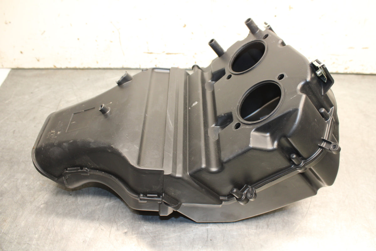 21-24 APRILIA TUONO 660 FACTORY AIRBOX AIR INTAKE FILTER BOX BB733