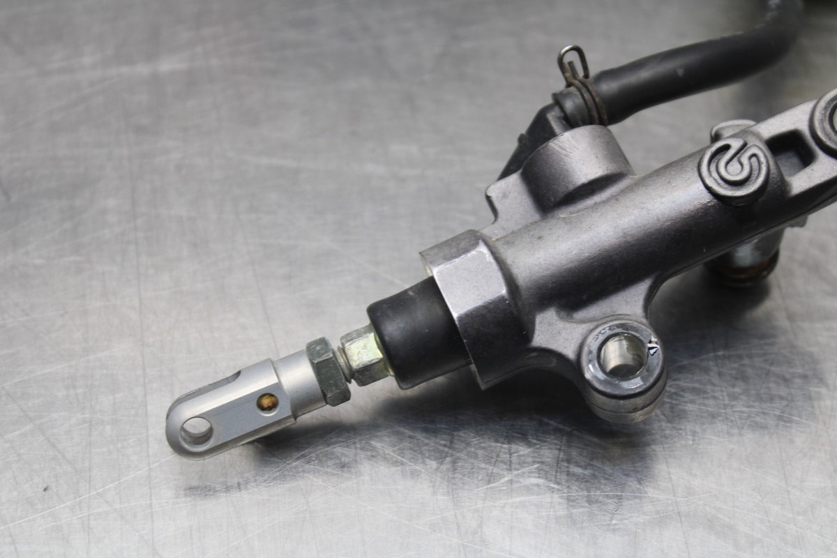 05 YAMAHA YZF R6 REAR BACK BRAKE MASTER CYLINDER W RESERVOIR BB814