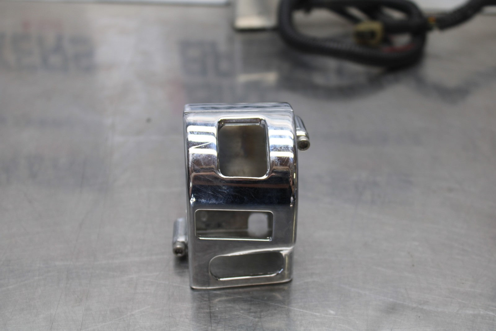 03-08 KAWASAKI VULCAN 1600 LEFT CLIP ON HANDLE HORN SIGNALS SWITCH BB196