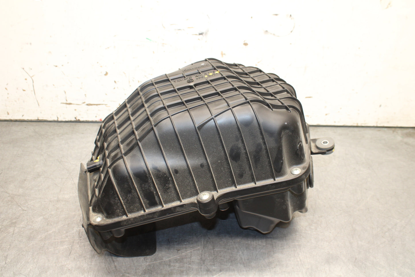 24 KAWASAKI NINJA 500 ABS AIRBOX AIR INTAKE FILTER BOX BB730