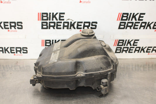 06-07 HONDA INTERCEPTOR 800 VFR800 AIRBOX AIR INTAKE FILTER BOX BB917