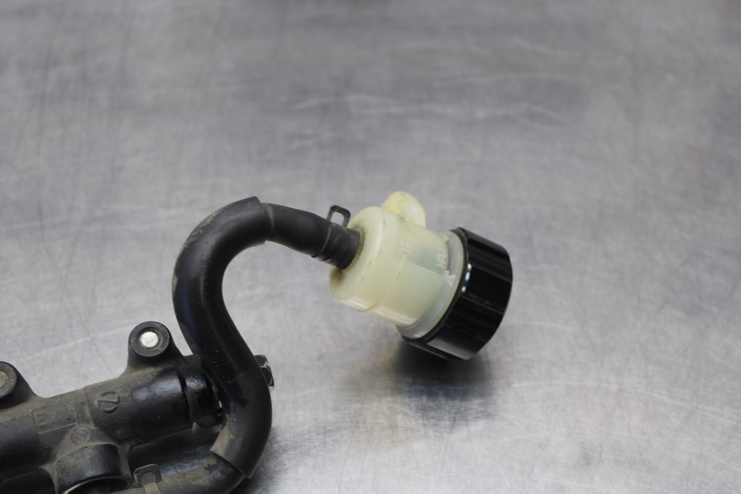 08 KAWASAKI NINJA ZX10R REAR BACK BRAKE MASTER CYLINDER W RESERVOIR BB201