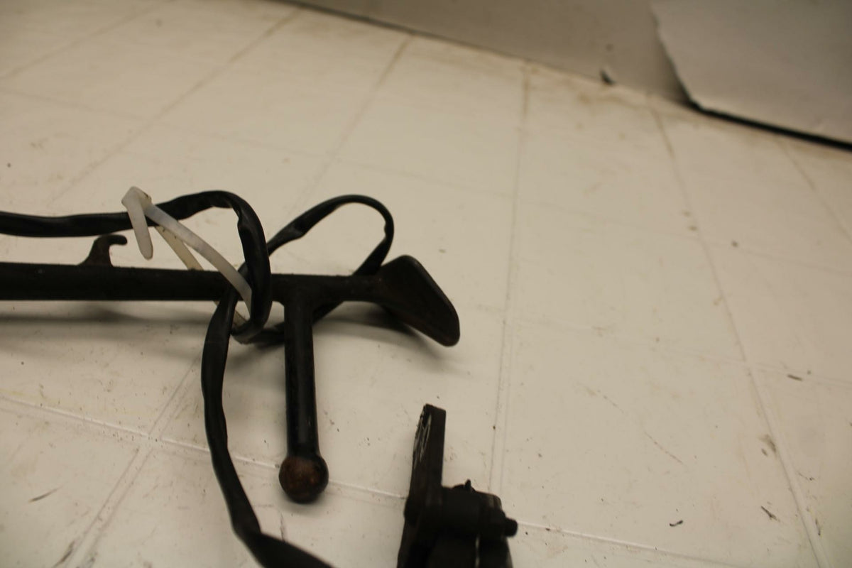 01-05 YAMAHA FZS1000 KICKSTAND SIDE KICK STAND BB 04