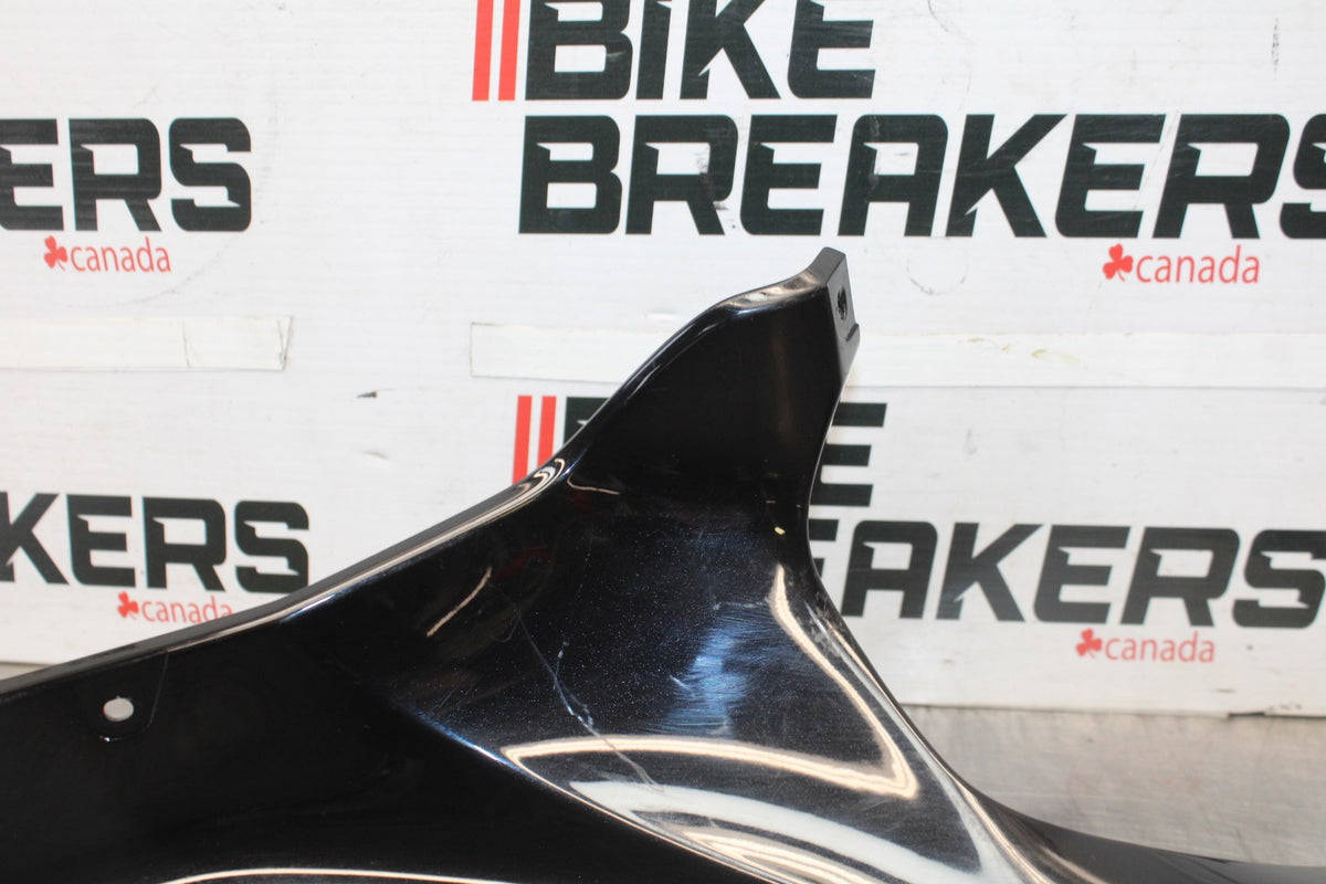 22-25 YAMAHA YZF R7 RIGHT FRONT UPPER MID SIDE FAIRING COWL PLASTIC BB00