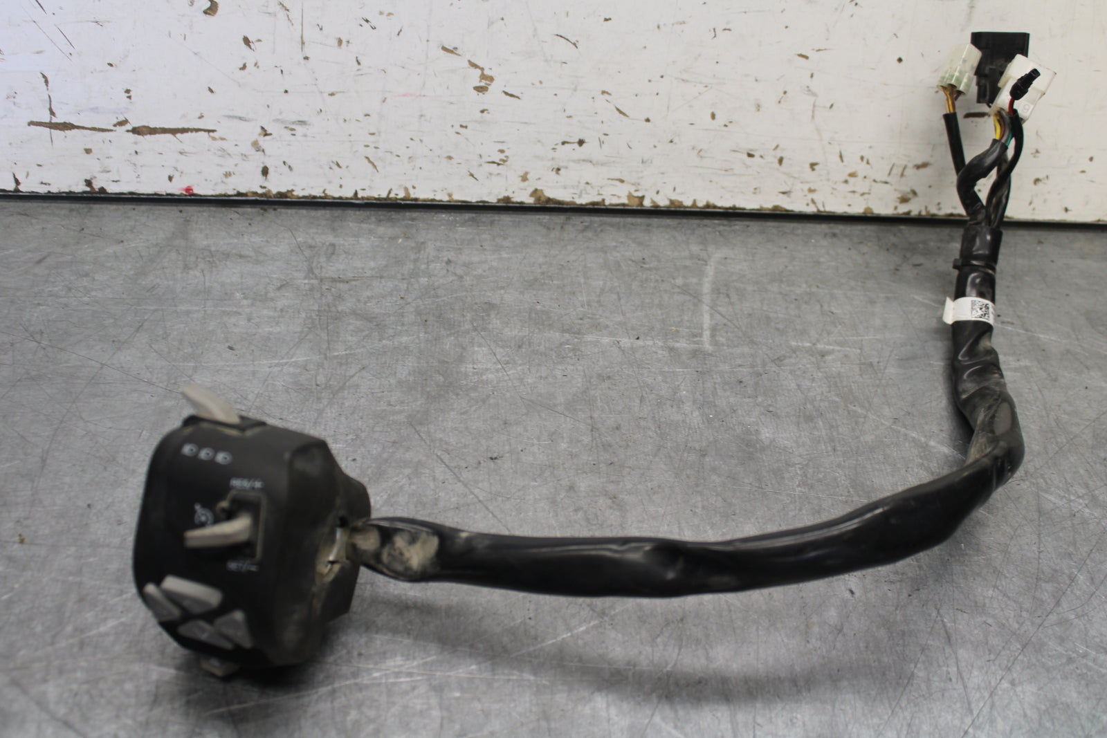 21-24 KTM 890 ADVENTURE R LEFT CLIP ON HANDLE HORN SIGNALS SWITCH SWITCHES BB723