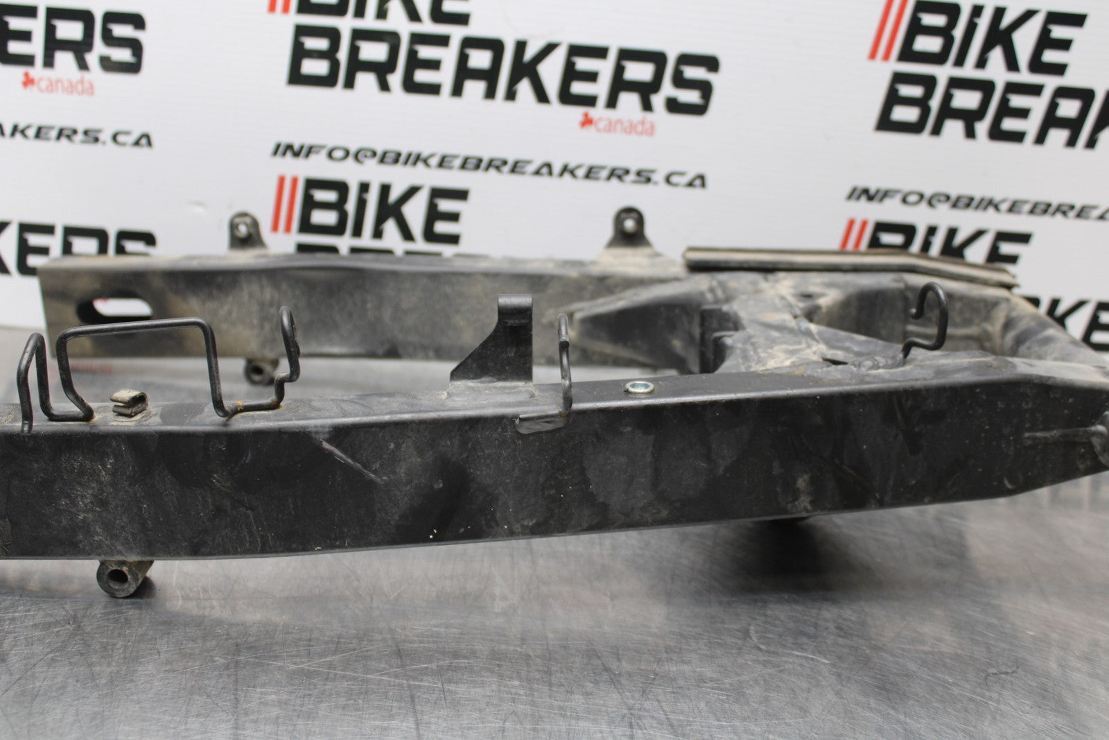 13-17 KAWASAKI NINJA 300 EX300 ABS REAR SWINGARM BACK SUSPENSION SWING ARM BB187