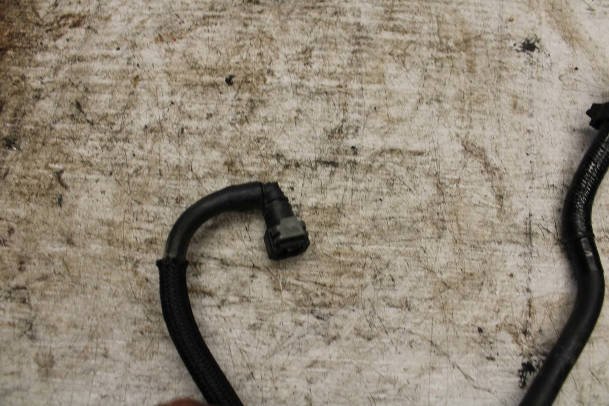 17-19 YAMAHA FZ09 HOSE FUEL PIPE BB310
