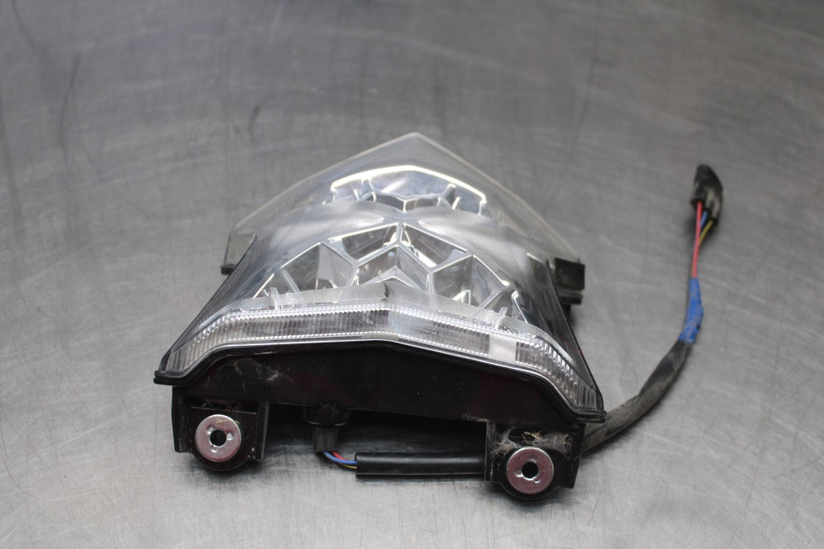 23 KAWASAKI NINJA 650 EX650 REAR TAIL TAILLIGHT BACK BRAKE LIGHT BB920