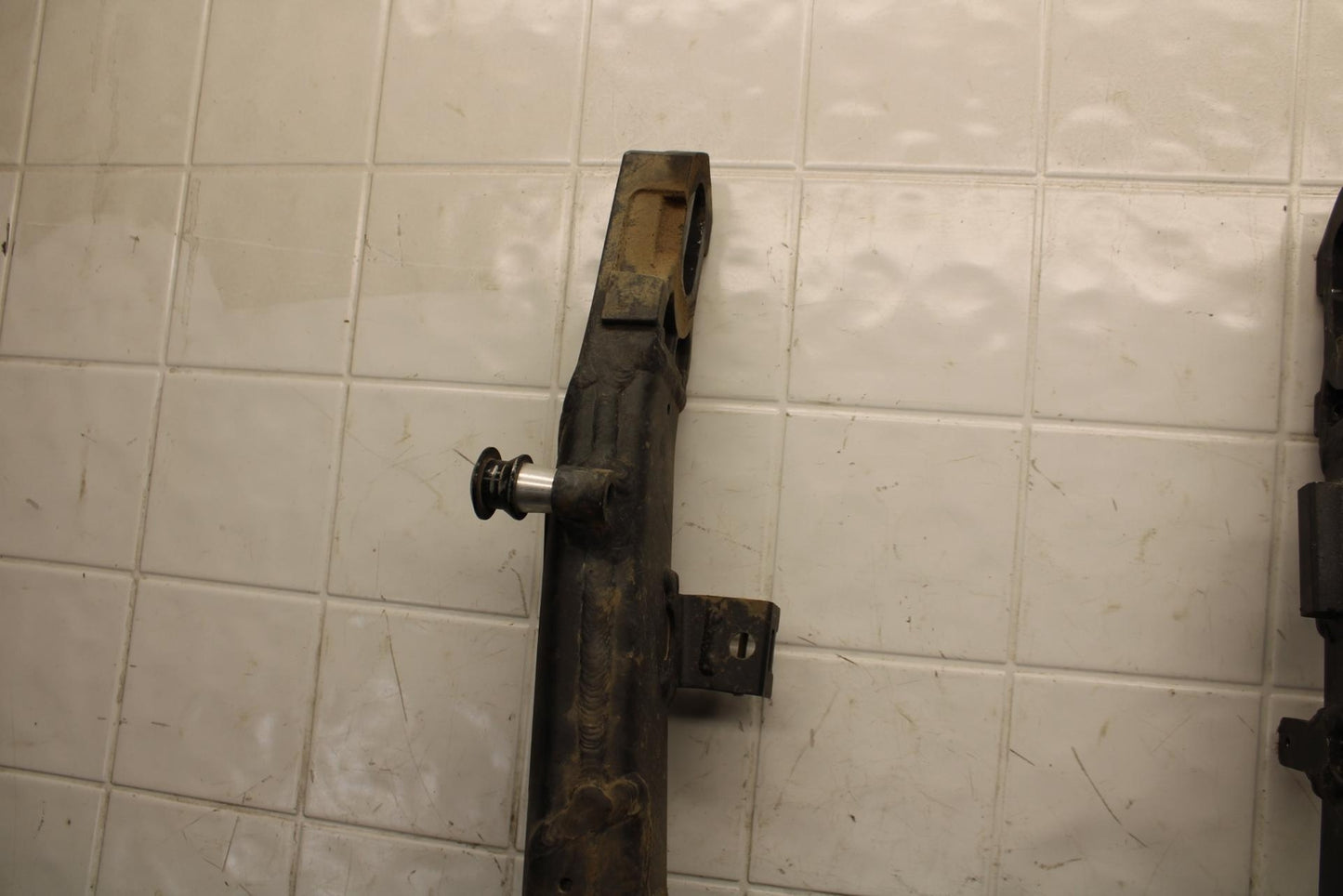 2012 Kawasaki Ninja ZX14R ZX1400E REAR SWINGARM BACK SUSPENSION SWING ARM BB60