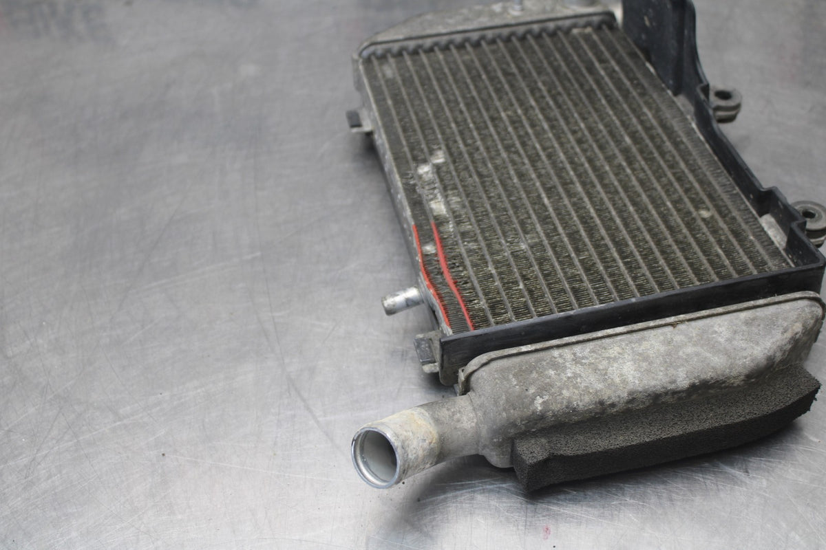 06-07 HONDA INTERCEPTOR 800 VFR800 RIGHT ENGINE RADIATOR MOTOR RADIATER BB917