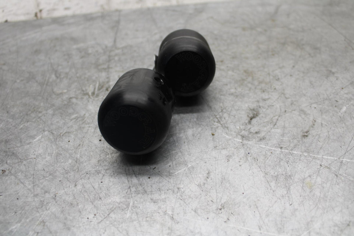 1997 Suzuki GSXR750 WOODCRAFT FRAME SLIDERS SET BB527