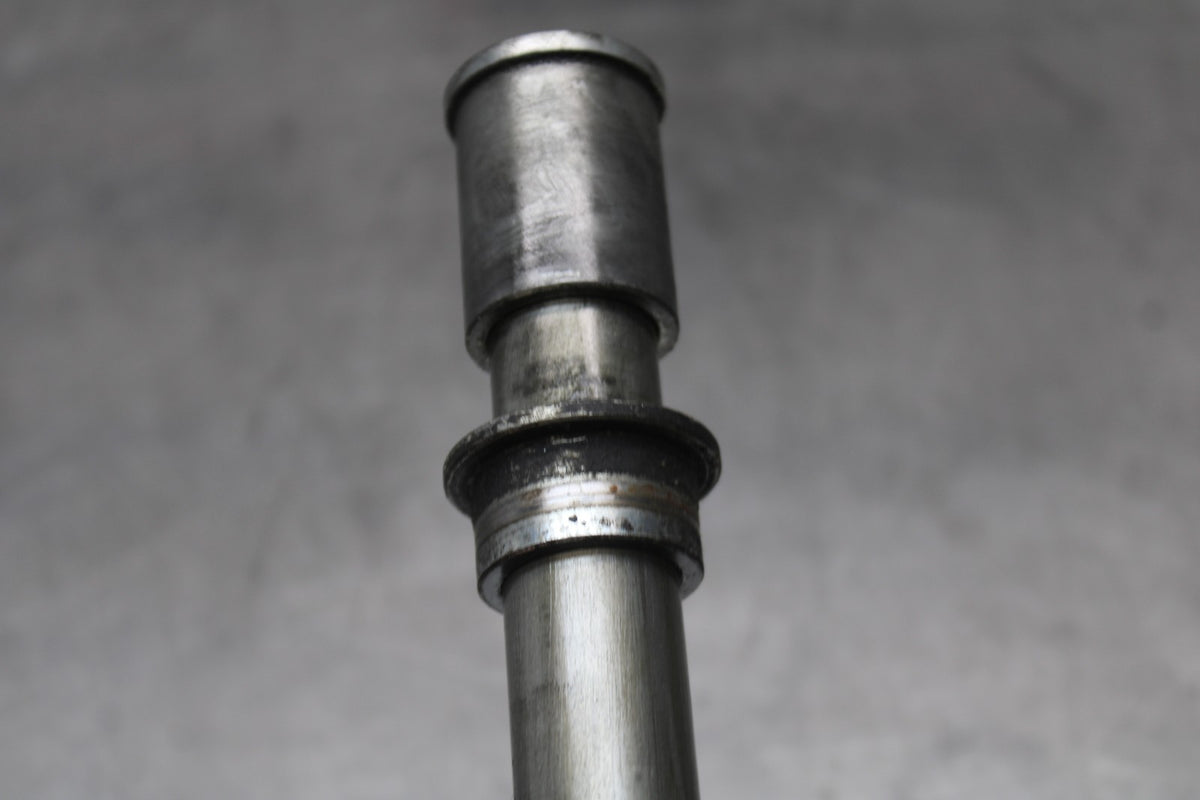 98 KAWASAKI NINJA ZX6 FRONT WHEEL RIM AXLE PIVOT BOLT BB870