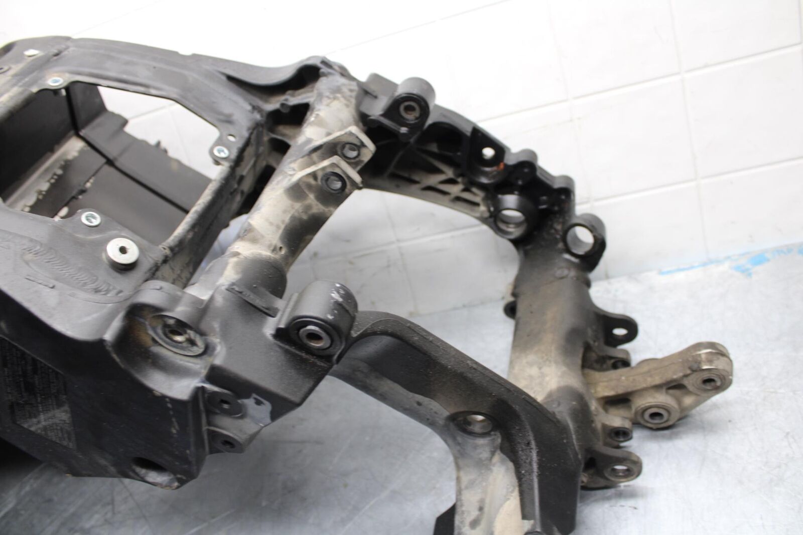 07-08 KAWASAKI CONCOURS 1400 ABS FRAME CHASSIS BB449