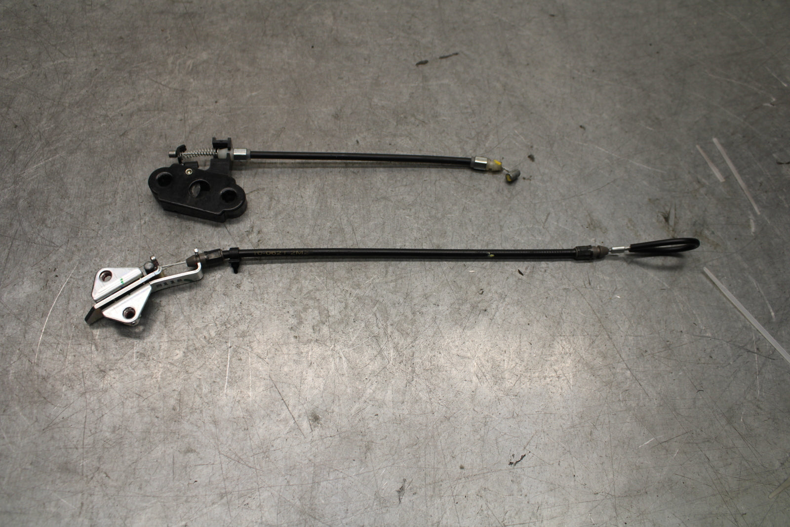 18-23 KAWASAKI NINJA 400 REAR & FRONT SEAT LATCH LOCK ASSEMBLY BB660