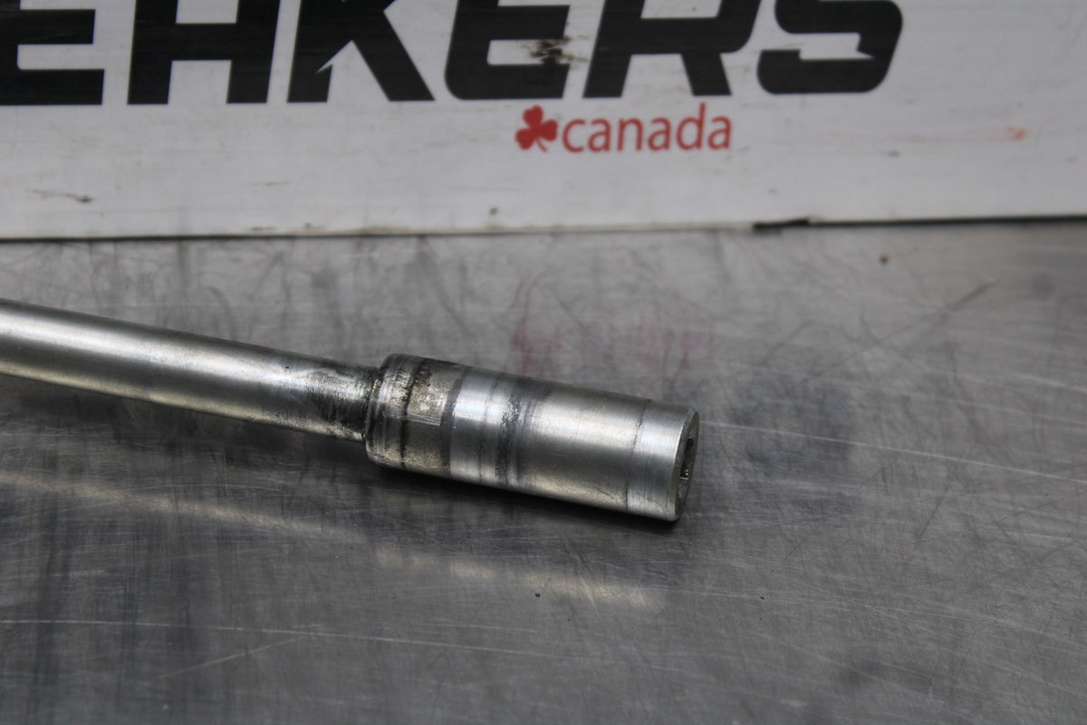 15 SUZUKI GW250F FRONT WHEEL RIM AXLE PIVOT BOLT BB789