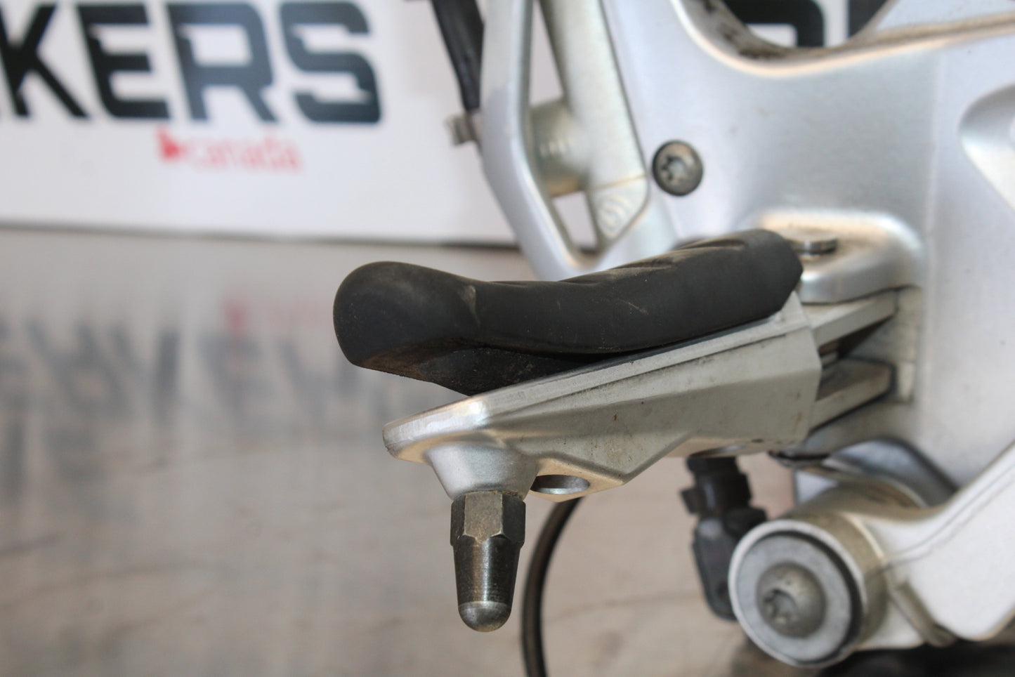 06-12 BMW F800ST RIGHT REARSET REAR SET DRIVER FOOT PEG REST STOP BB144