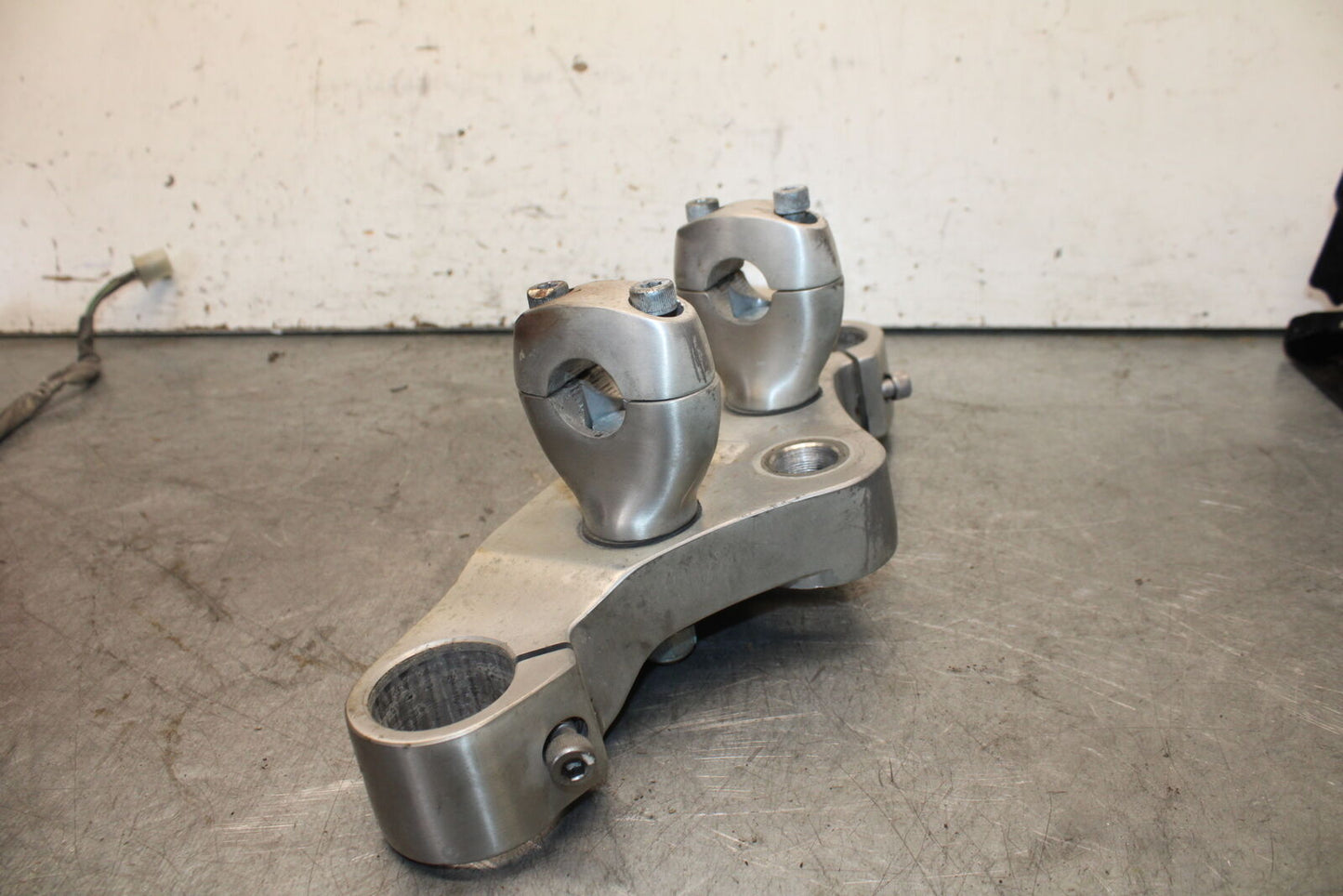 05-09 SUZUKI BOULEVARD C90 FORKS UPPER TRIPLE TREE CLAMP BB692