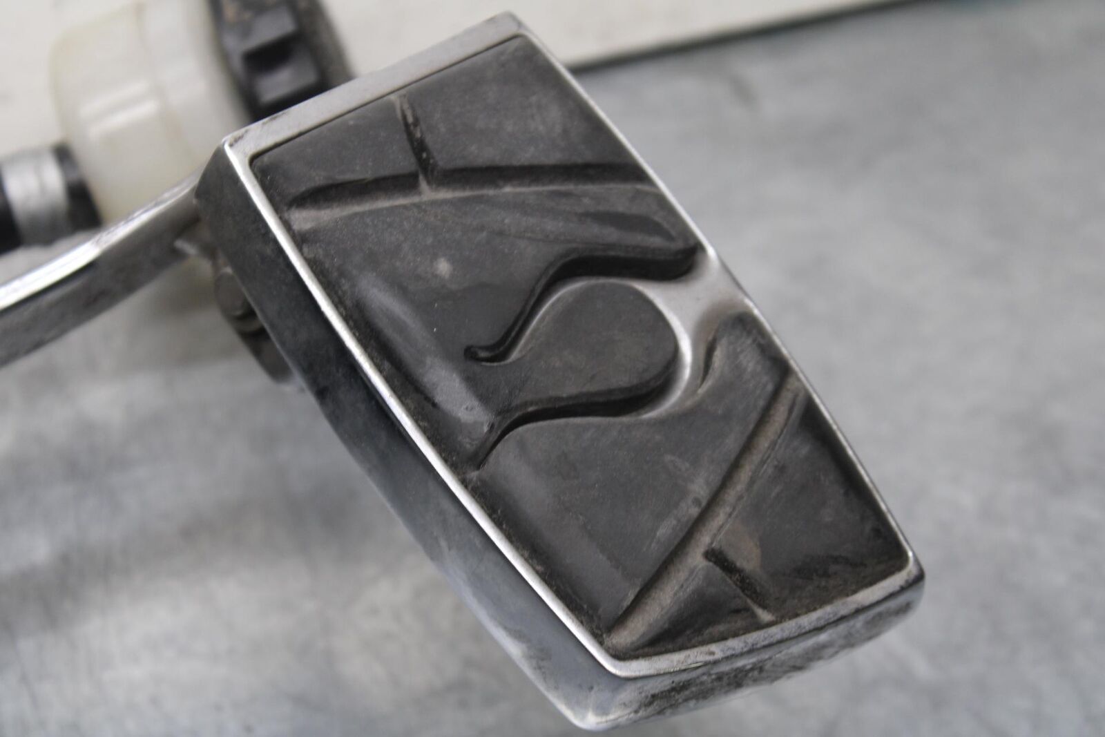 2007 Kawasaki Vulcan 1600 VN1600A Classic REAR BACK BRAKE MASTER CYLINDER  BB616