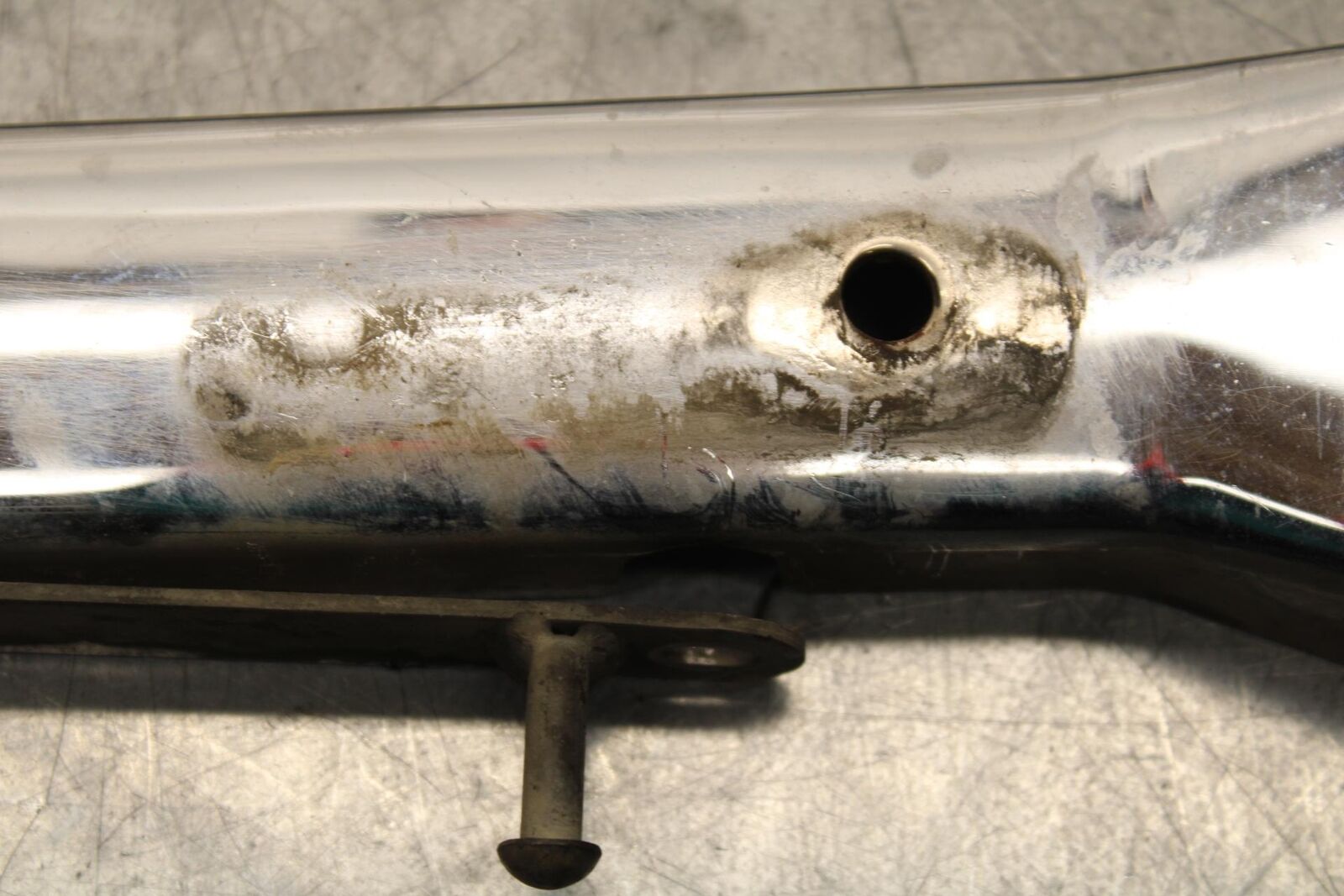 2005 Kawasaki Vulcan 1500 VN1500N Classic REAR BACK FENDER SUPPORT FRAME BB576