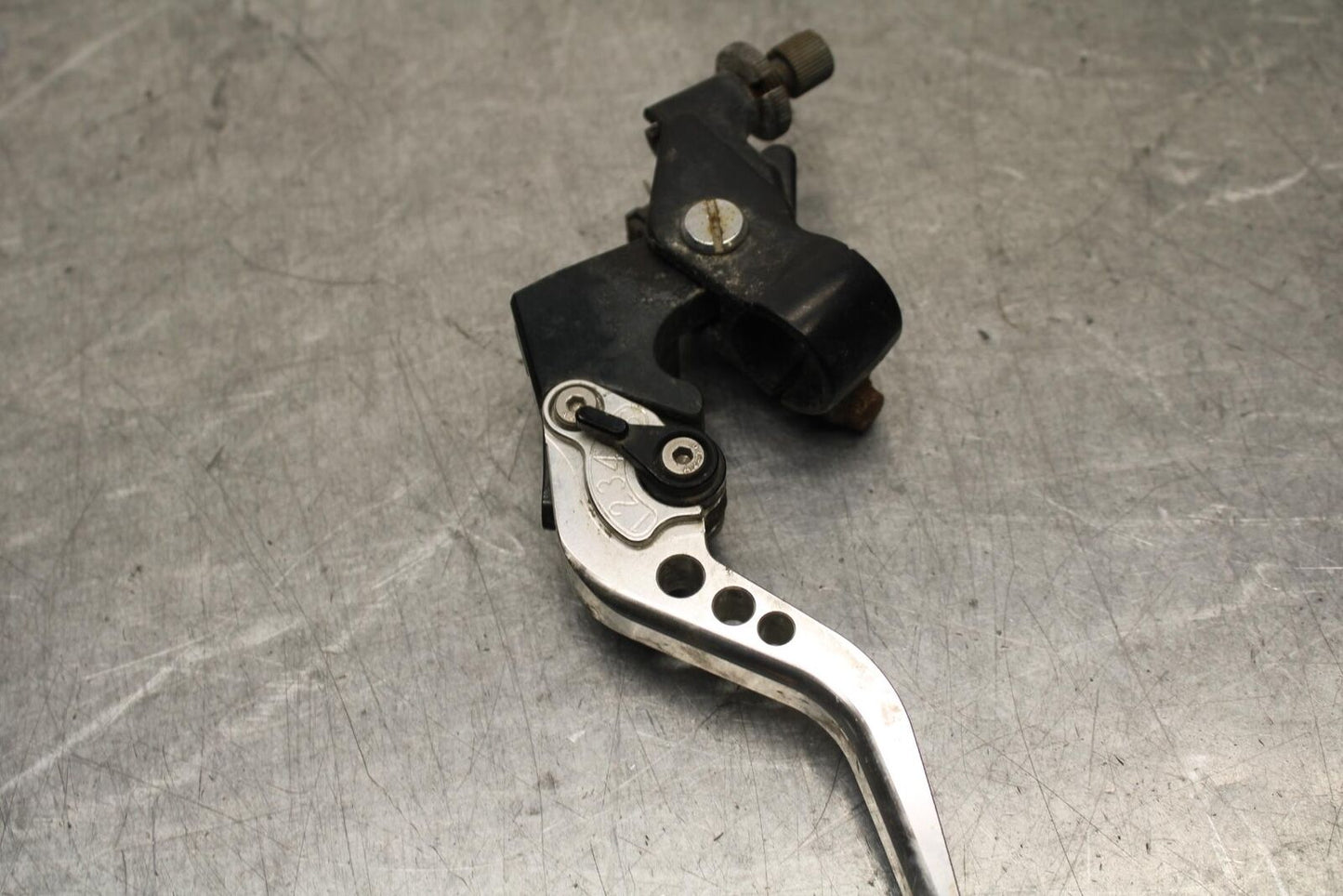 03-04 HONDA CBR600RR CLUTCH PERCH MOUNT WITH LEVER  BB637