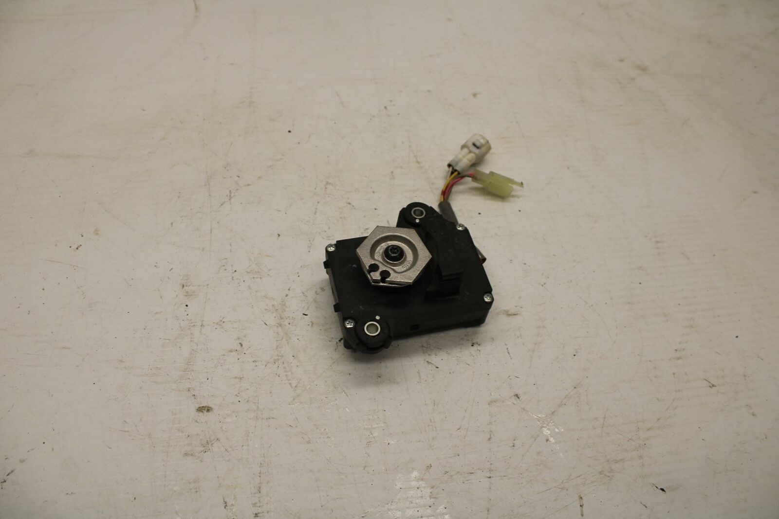 13-18 KAWASAKI NINJA ZX6R EXHAUST VALVE SERVO MOTOR BB353