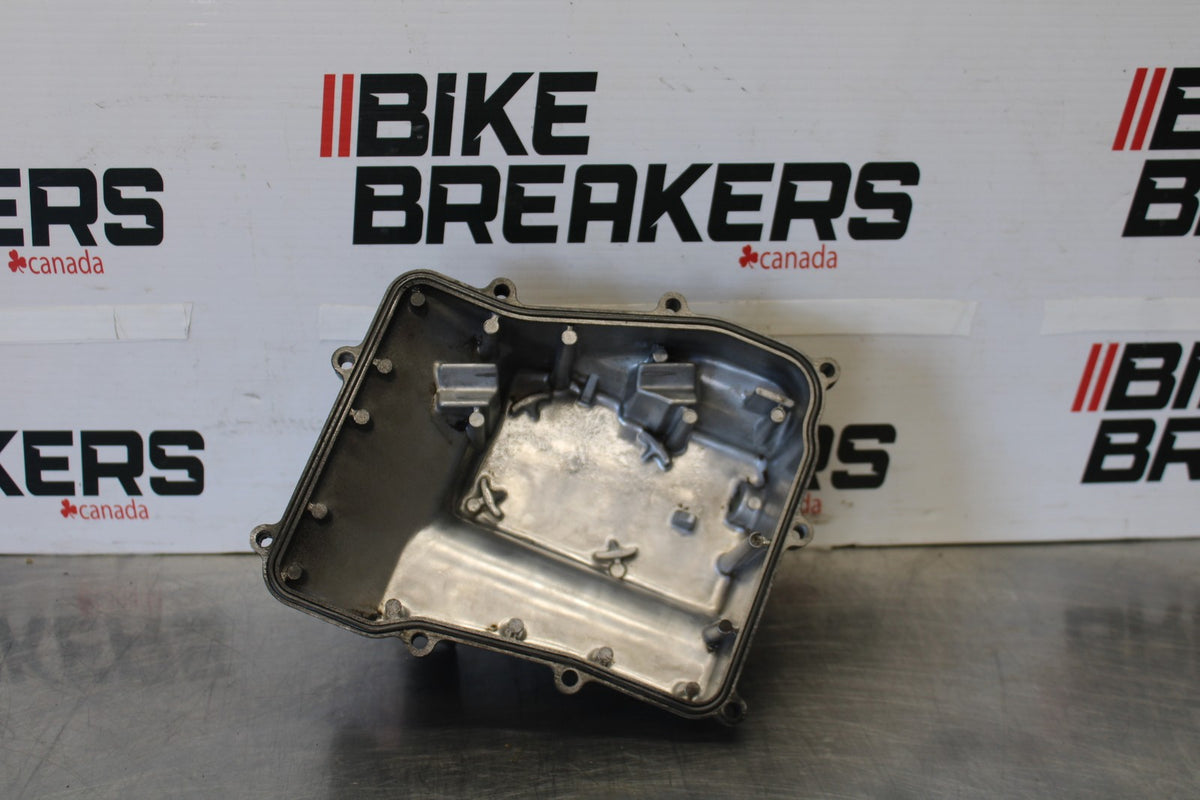 84 HONDA INTERCEPTOR 1000 VF1000F ENGINE MOTOR BOTTOM OIL PAN COVER BB878