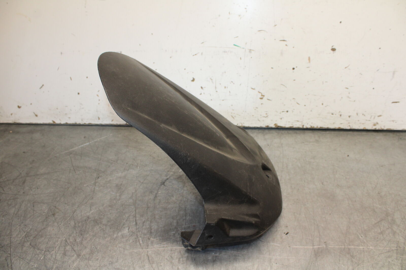 11-24 SUZUKI GSXR  600 750 REAR BACK WHEEL TIRE HUGGER FENDER BB95