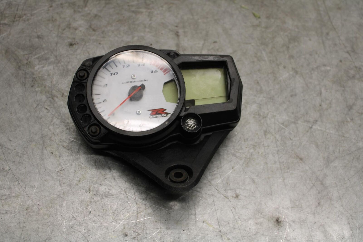 06-07 SUZUKI GSXR750 SPEEDO TACH GAUGES DISPLAY CLUSTER SPEEDOMETER BB543#B