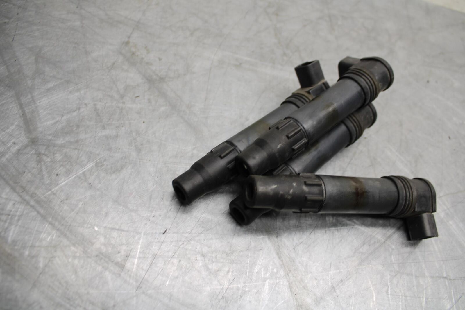05-06 HONDA CBR600RR IGNITION COILS COIL SPARK PLUG CAPS 30700-MEE-641 BB479