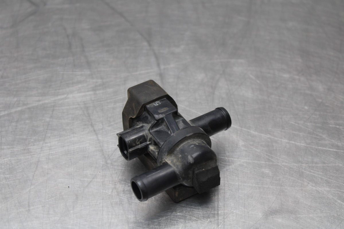 12-16 KAWASAKI NINJA 650 EX650F ABS AIR VALVE SOLENOID TOP ENGINE SENSOR BB860