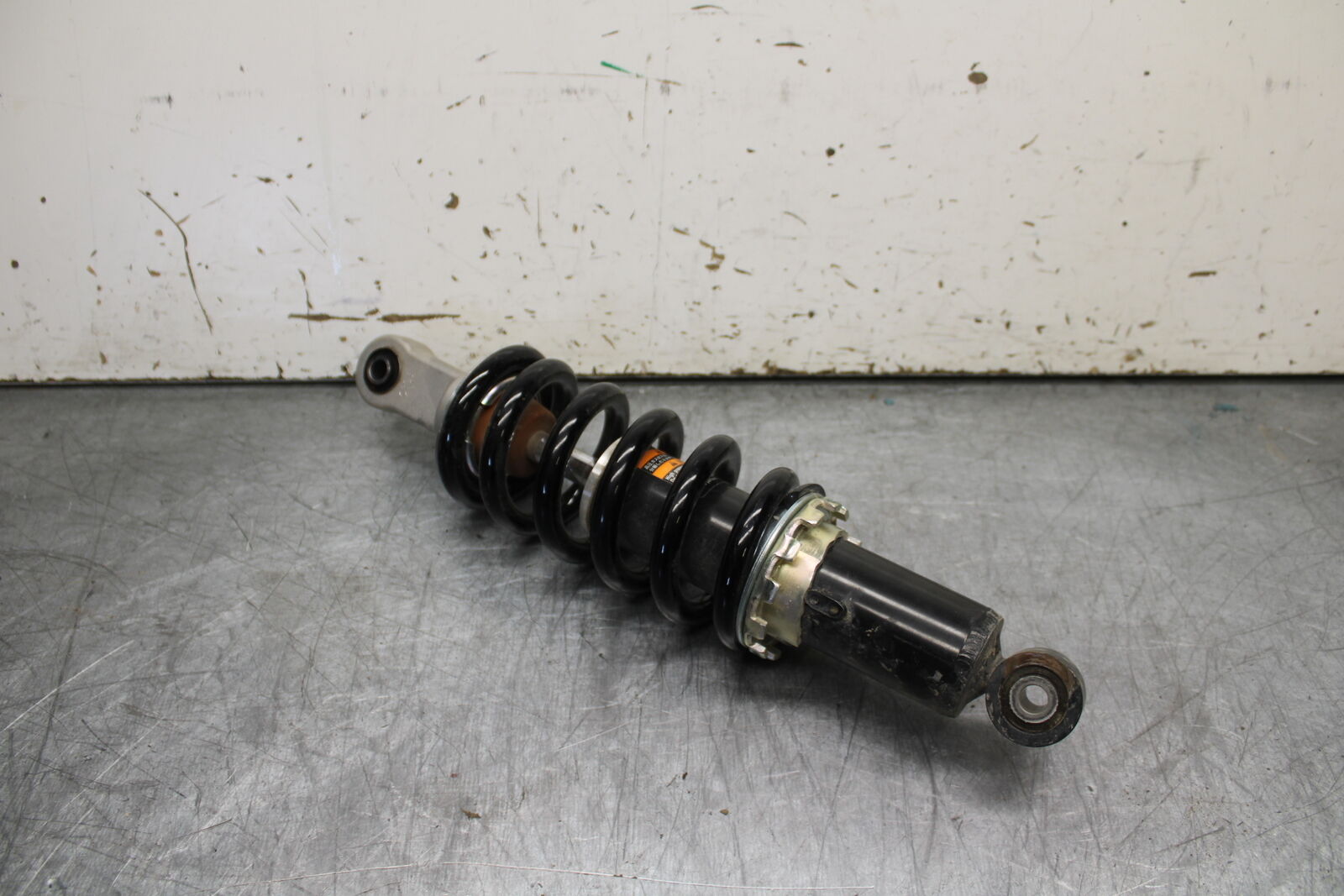 22-24 YAMAHA XSR900 REAR BACK SHOCK ABSORBER SUSPENSION BB710