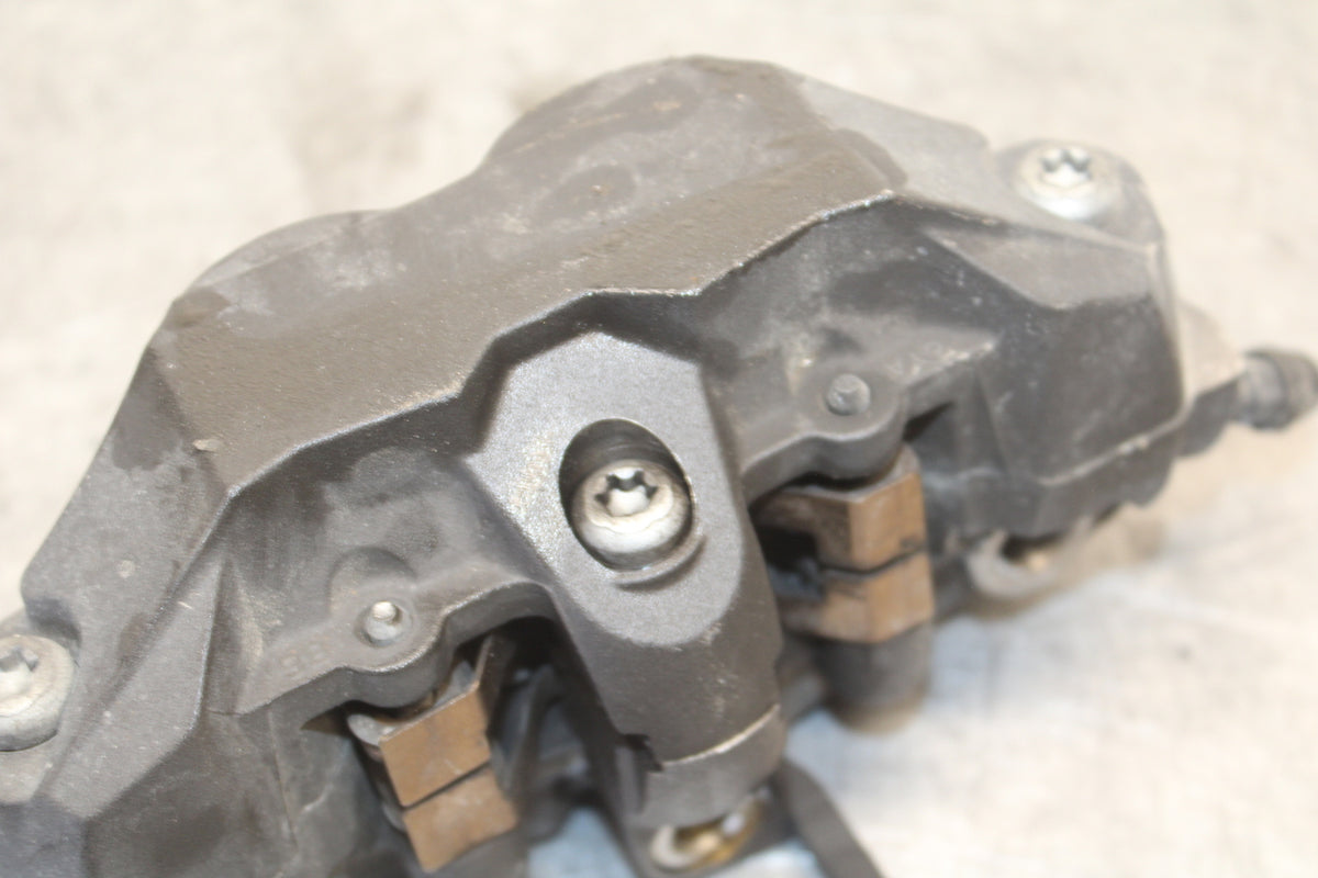 06-07 SUZUKI GSXR 600 RIGHT LEFT FRONT BRAKE CALIPER SET PAIR CALIPERS BB694