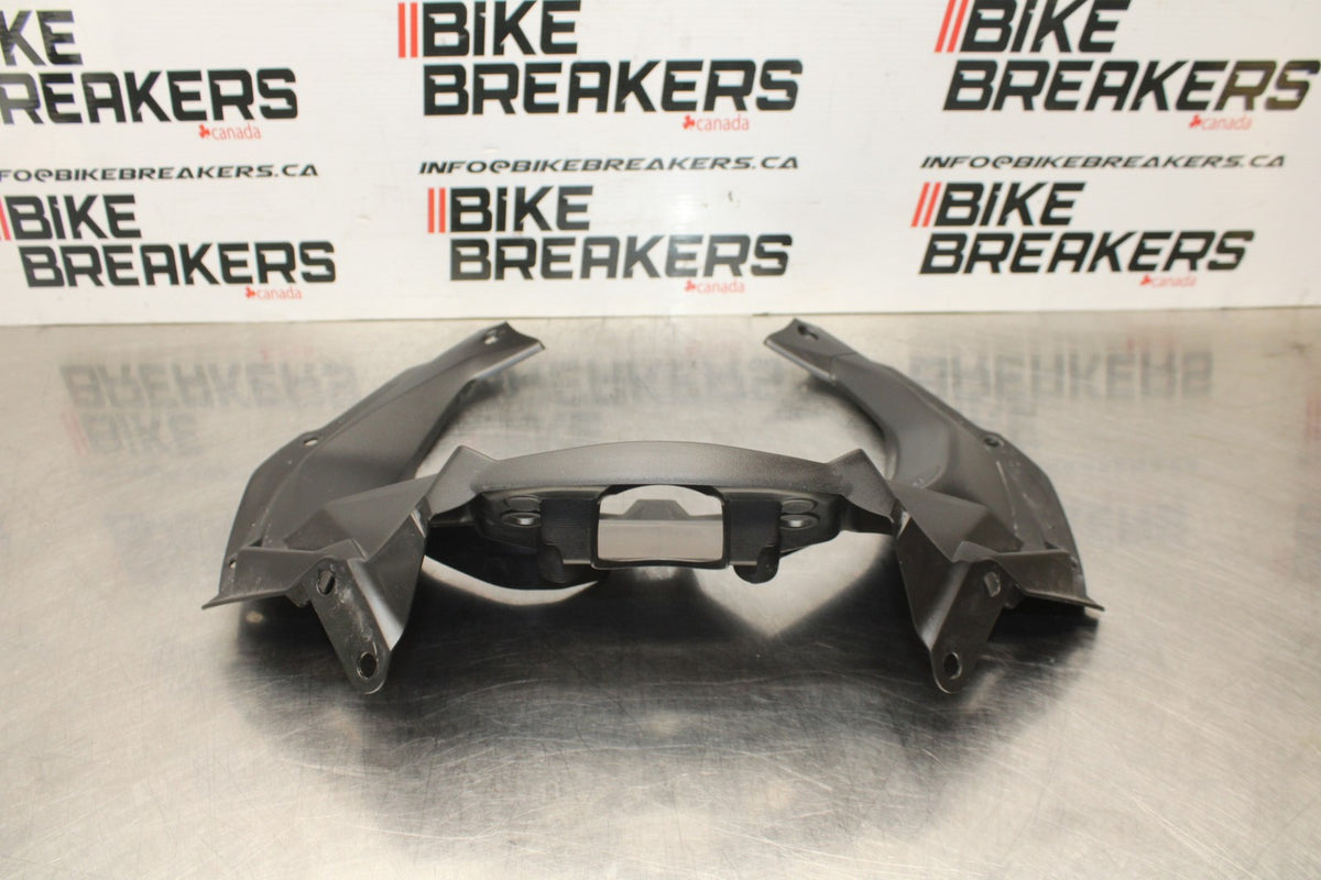 24-25 KAWASAKI NINJA ZX4R FRONT UPPER INNER FAIRING COWL SHROUD BB827