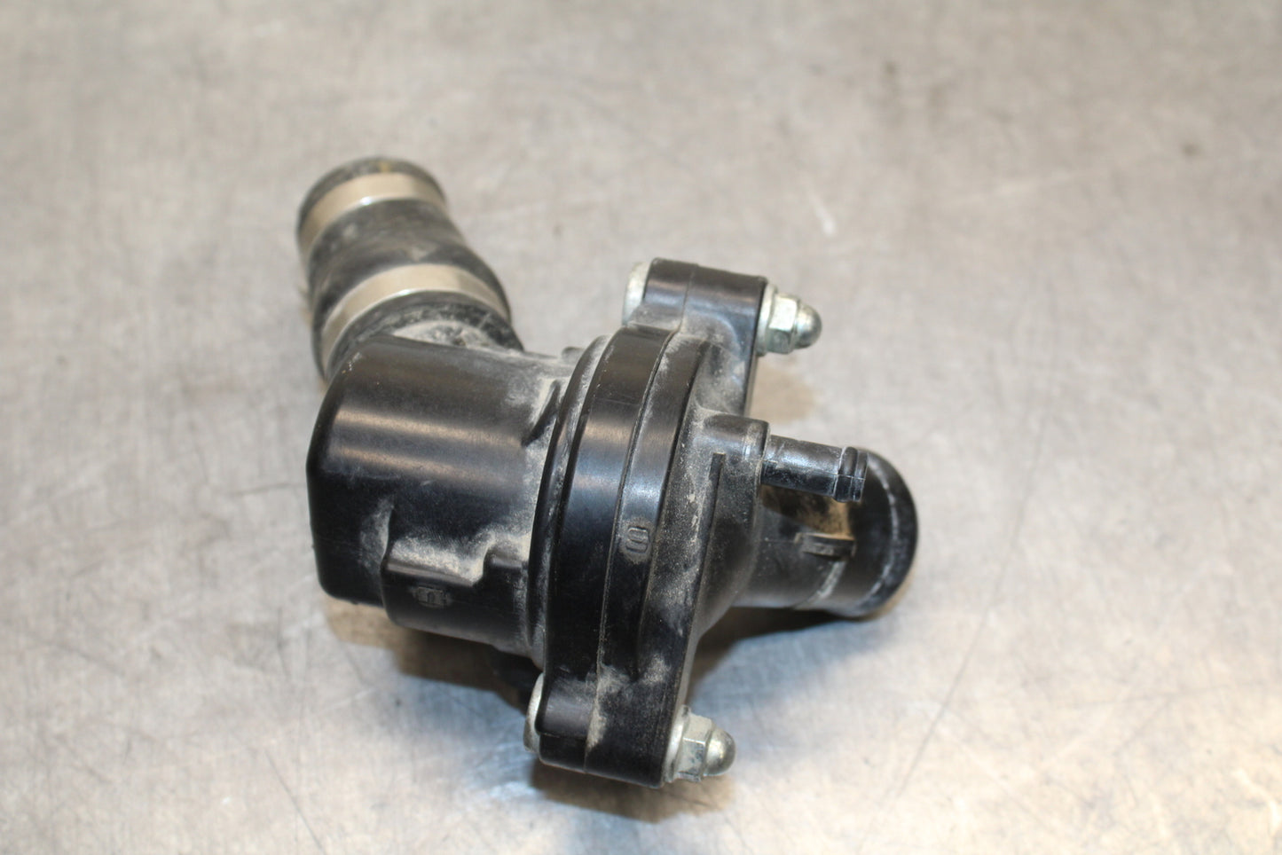 07-08 YAMAHA YZF R1 THERMOSTAT W HOUSING ASSEMBLY BB724