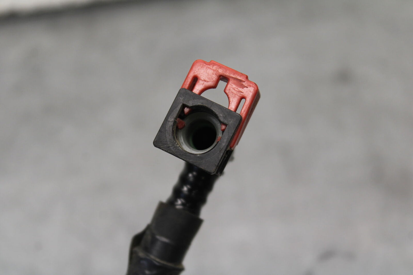 12-17 KAWASAKI ER-6N Z650 FUEL HOSE GAS LINE TUBE PIPE BB709