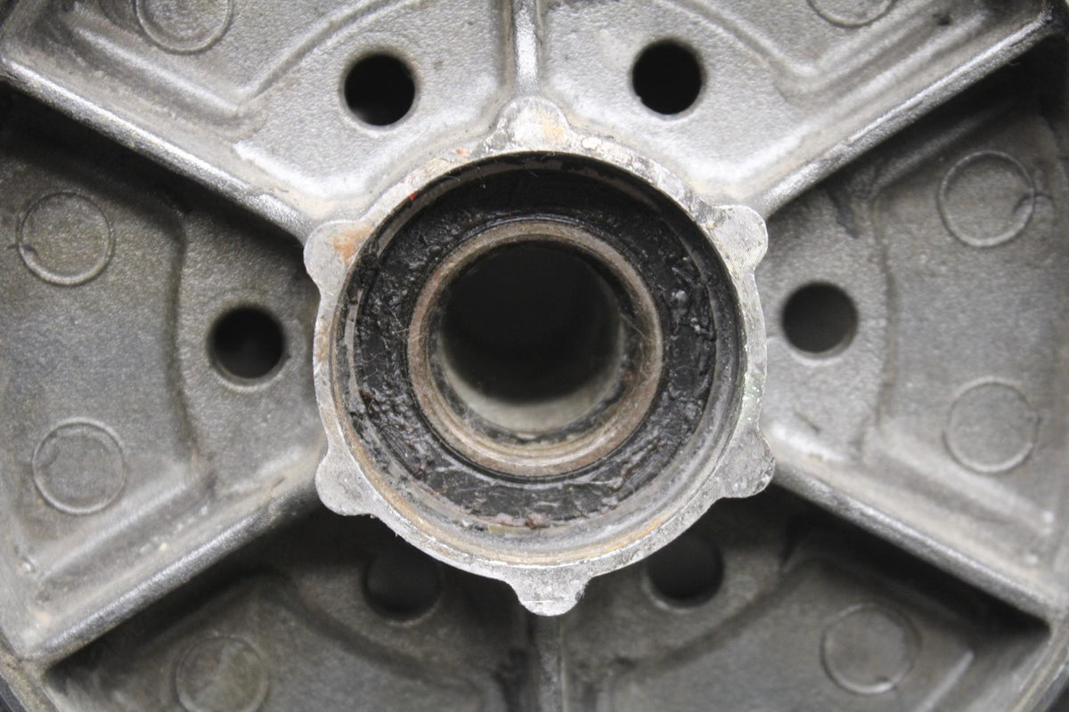 97-98 SUZUKI GSXR 600 SRAD REAR WHEEL AND ROTOR BACK BRAKE DISC BB636