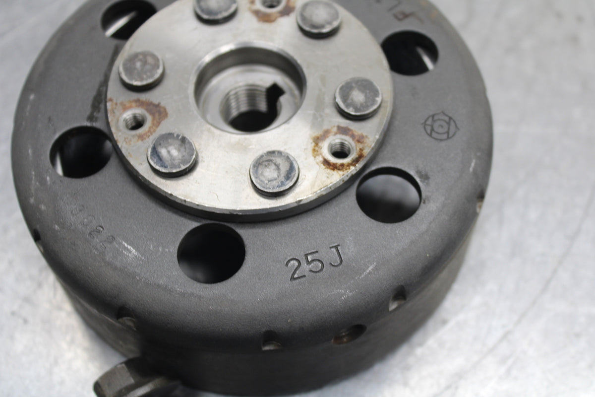 83-85 YAMAHA RIVA 180 XC180 MAGNETO FLYWHEEL ROTOR BB109 