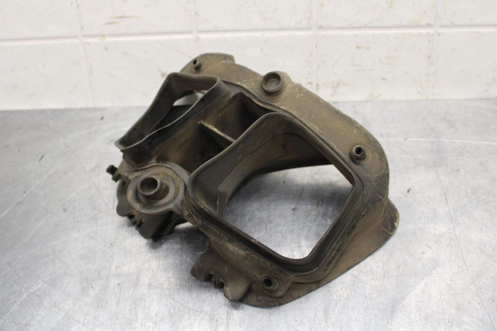 2007 Honda CBR600RR RAM AIR INTAKE TUBE DUCT BB596