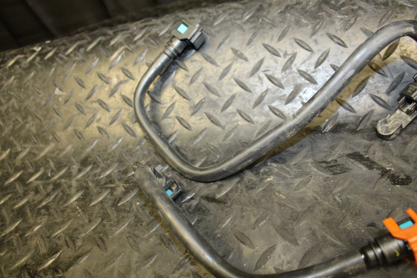 09-14 YAMAHA YZF R1 FUEL HOSE GAS LINE TUBE PIPE BB192