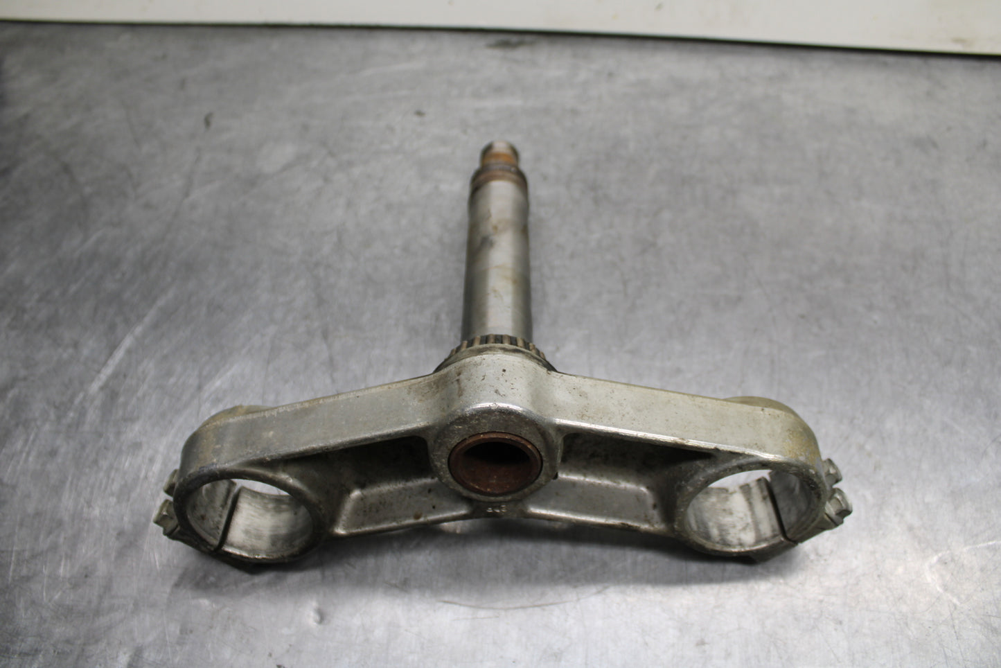 93-94 KAWASAKI NINJA ZX7R FRONT FORKS CLAMP LOWER TRIPLE TREE STEM BB124