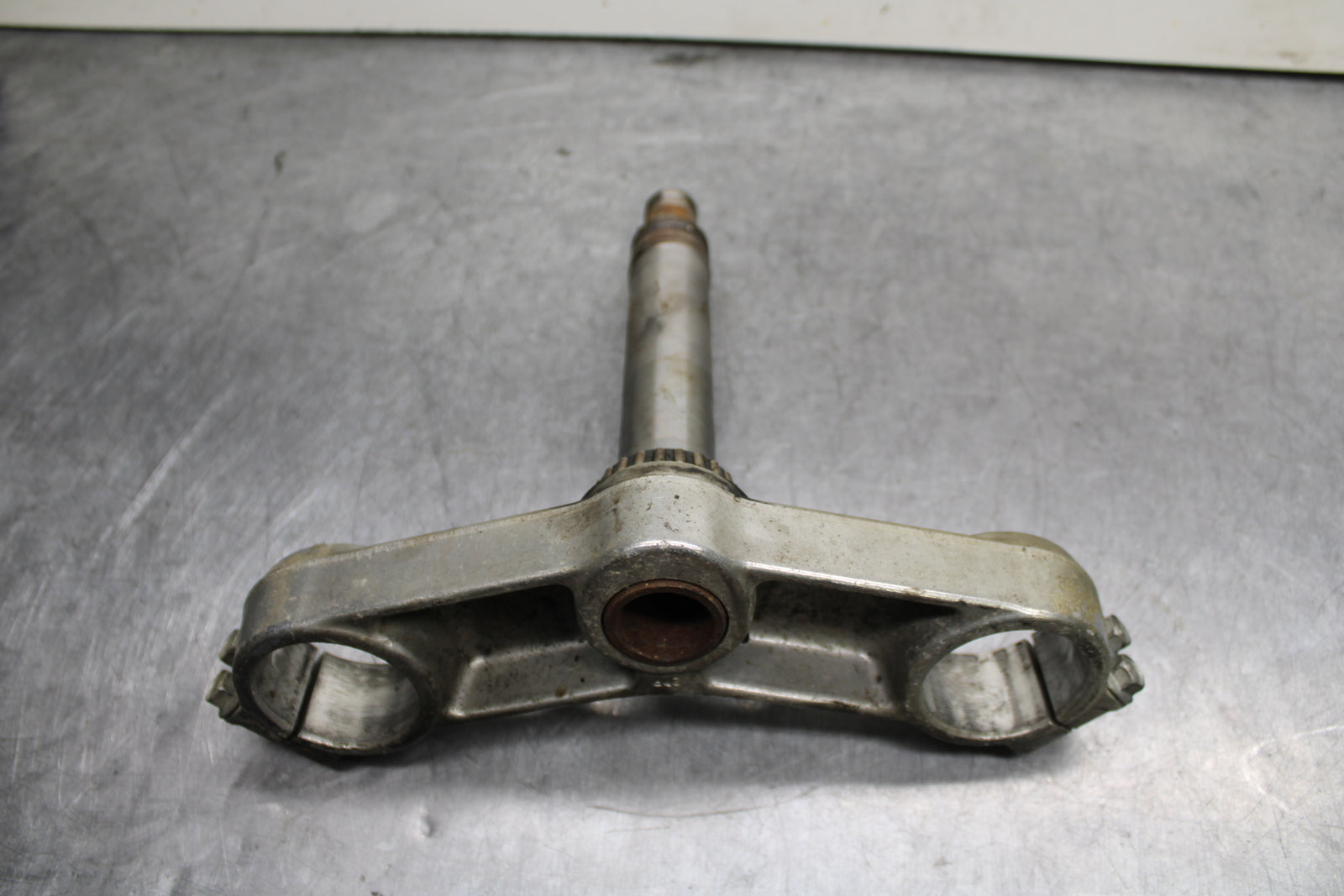 93-94 KAWASAKI NINJA ZX7R FRONT FORKS CLAMP LOWER TRIPLE TREE STEM BB124