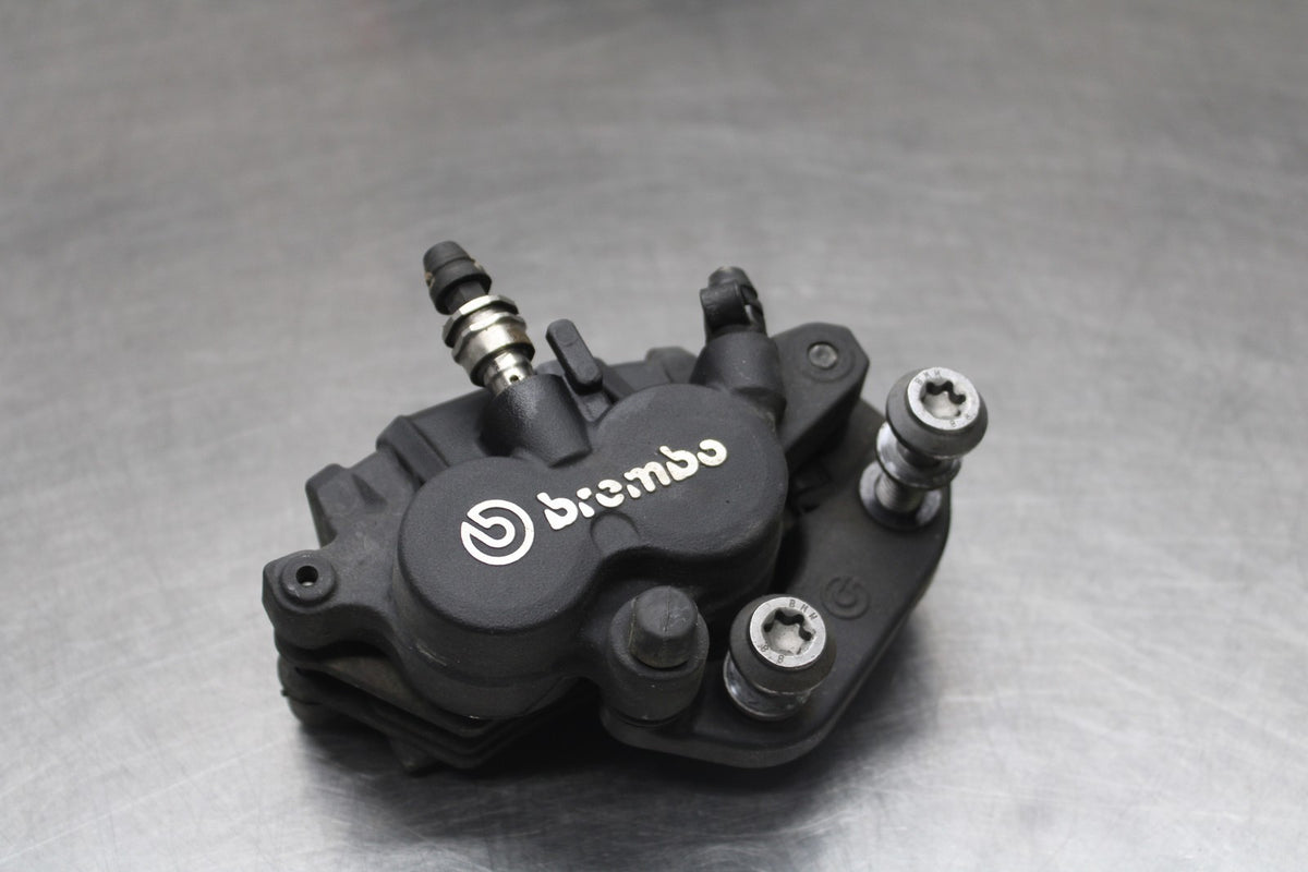 19 BMW F750GS RIGHT LEFT FRONT BRAKE CALIPER SET PAIR CALIPERS BB938