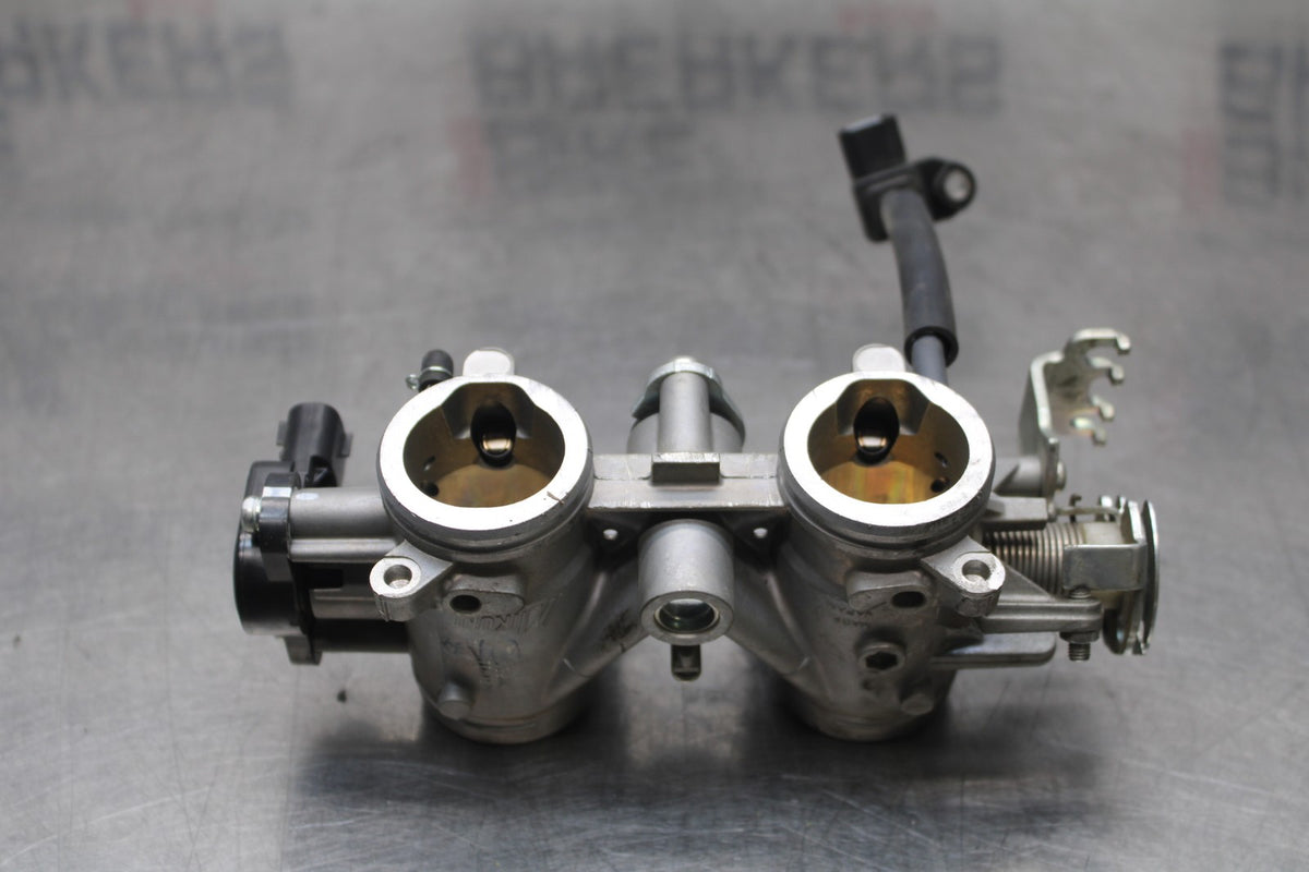 14-17 YAMAHA FZ07 MAIN FUEL INJECTORS / THROTTLE BODIES BB766