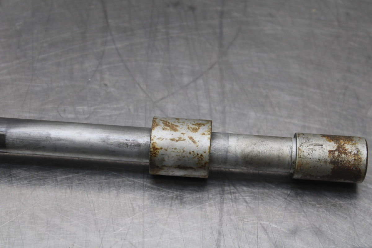 09 HONDA SHADOW 750 VT750 C2 REAR AXLE BACK WHEEL RIM PIVOT BOLT AXEL BB809