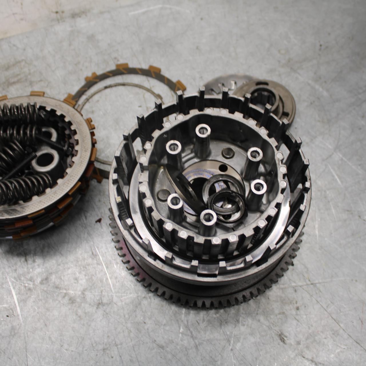 2007 Suzuki GSXR600  CLUTCH W PLATES BASKET HUB 21200-01820 21410-41G10 BB540 