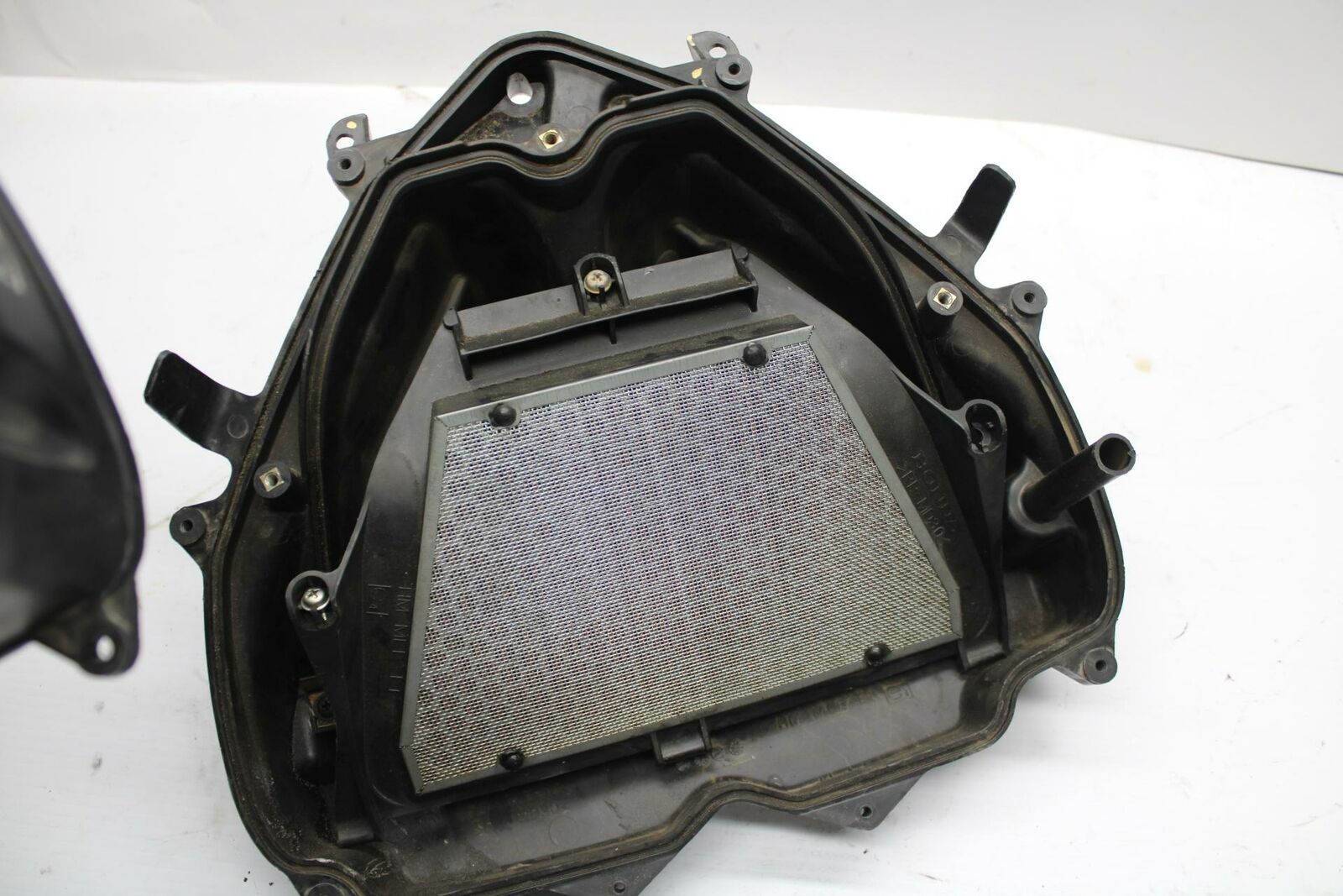 03-04 HONDA CBR600RR AIRBOX AIR INTAKE FILTER  17221-MEE-D00 17232-MEE-000 BB252