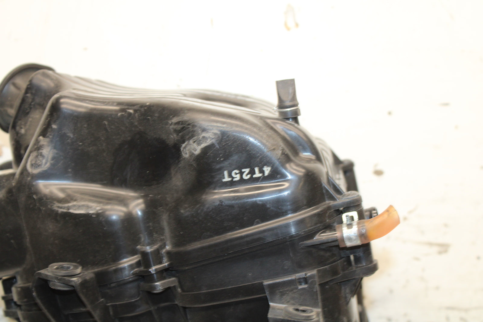 15-16 HONDA CB300F AIRBOX AIR INTAKE FILTER BOX BB740